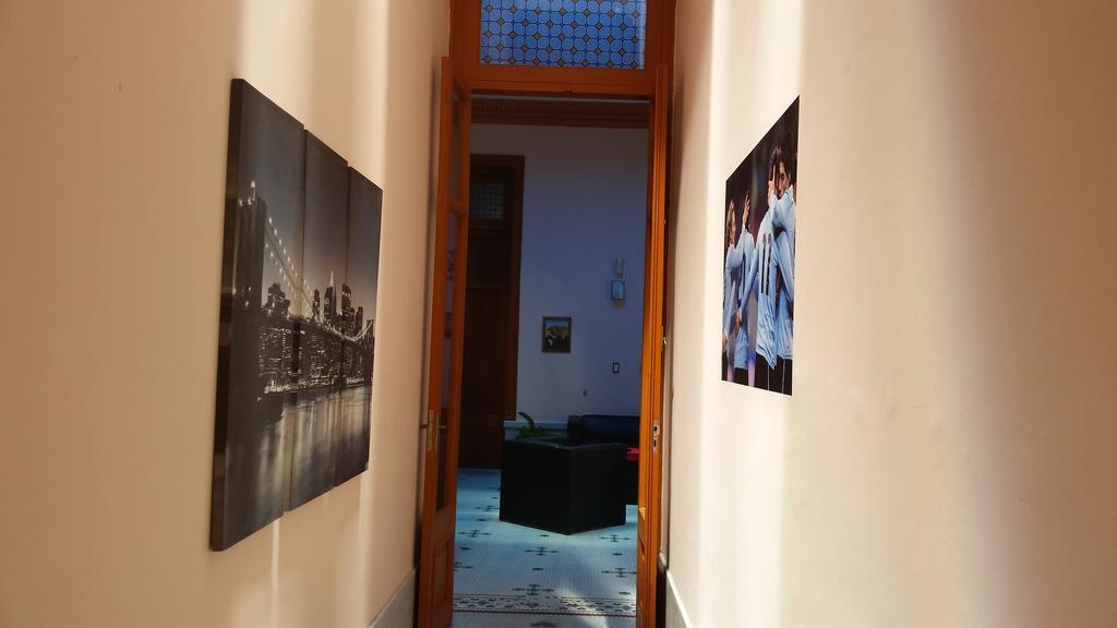 Posada Del Gaucho Hostel Montevideo Bagian luar foto