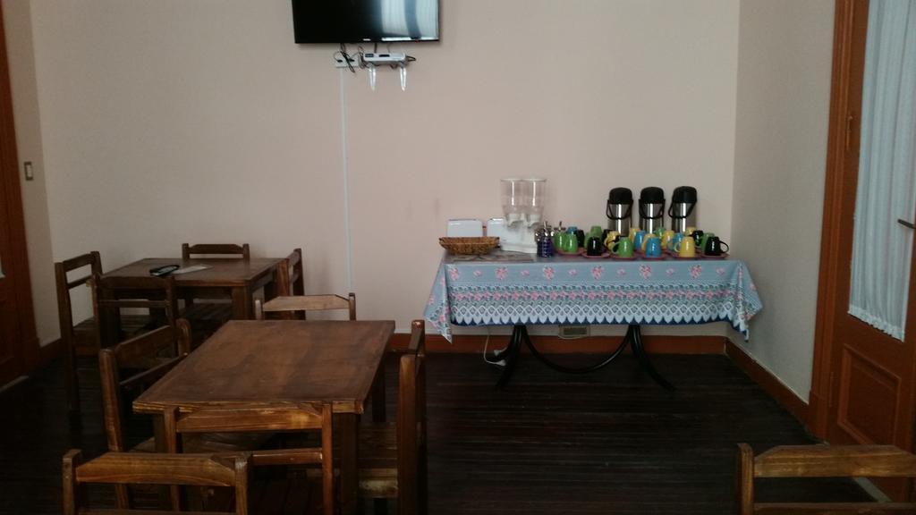 Posada Del Gaucho Hostel Montevideo Bagian luar foto